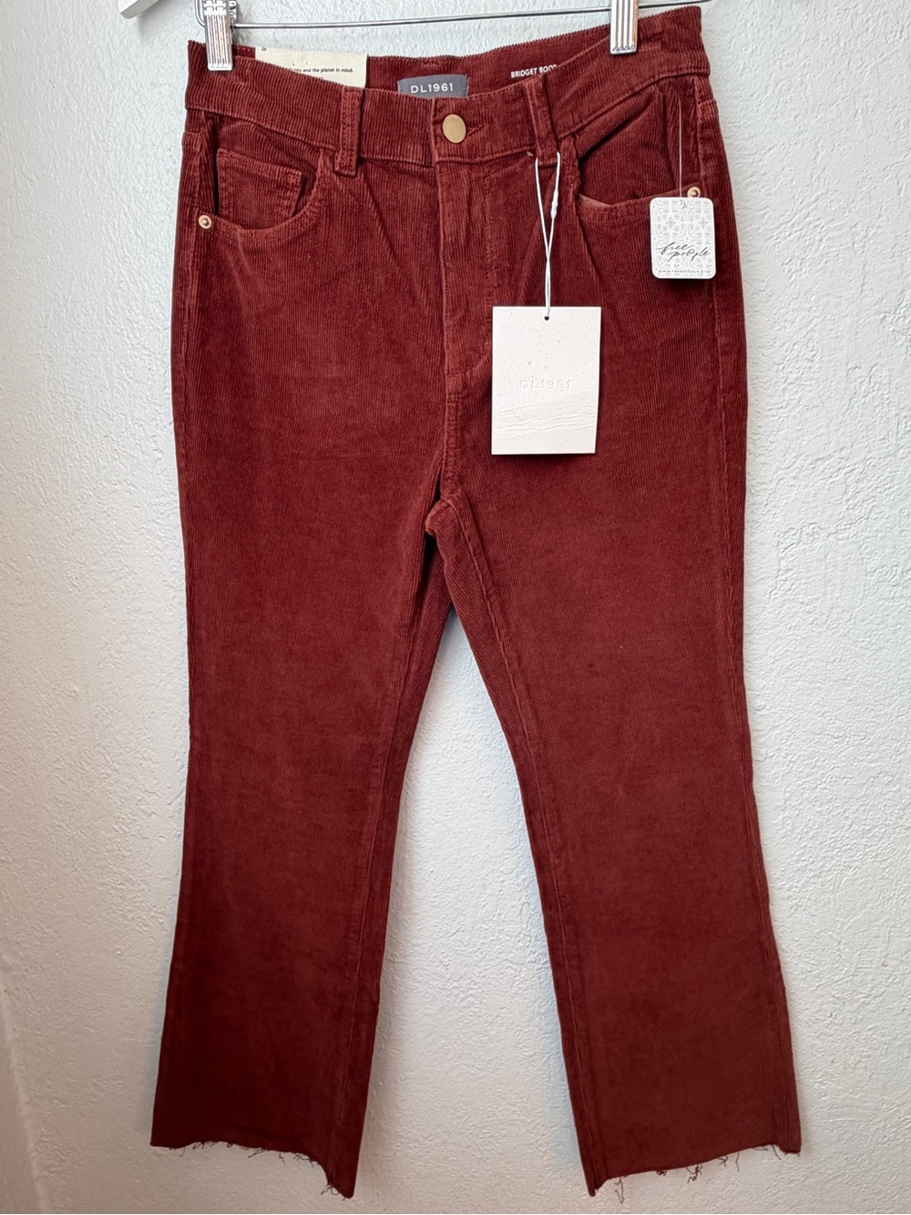 241~NWT~ DL1961 Bridget Boot Crop Rough Hem Corduroy Burgundy-size 26 & 28 Avail